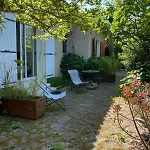 Roka Six-Fours-les-Plages